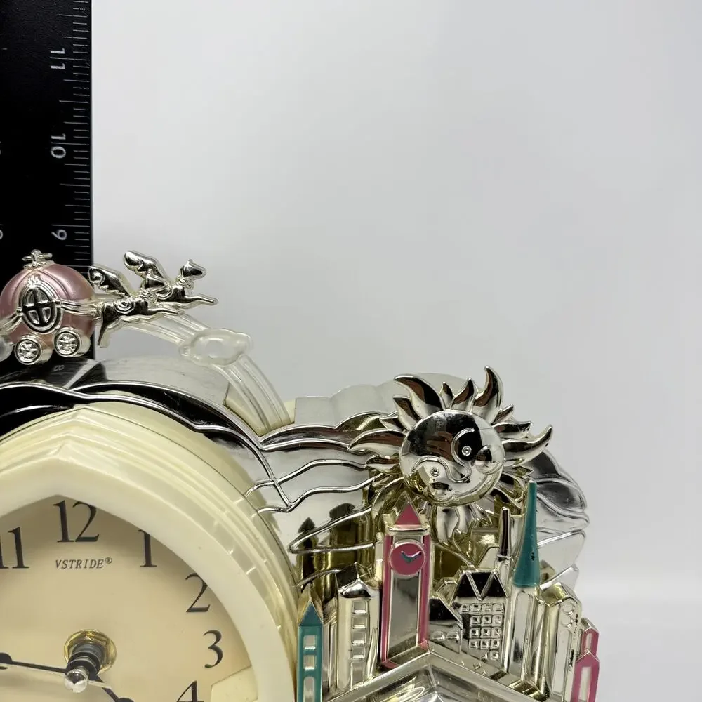 VSTRIDE Vintage Musical Revolving Figurine Carousel Clock City Scene Quartz